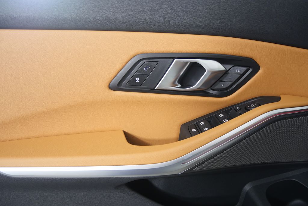 Thumbnail: 2026 BMW 3 Series - 8