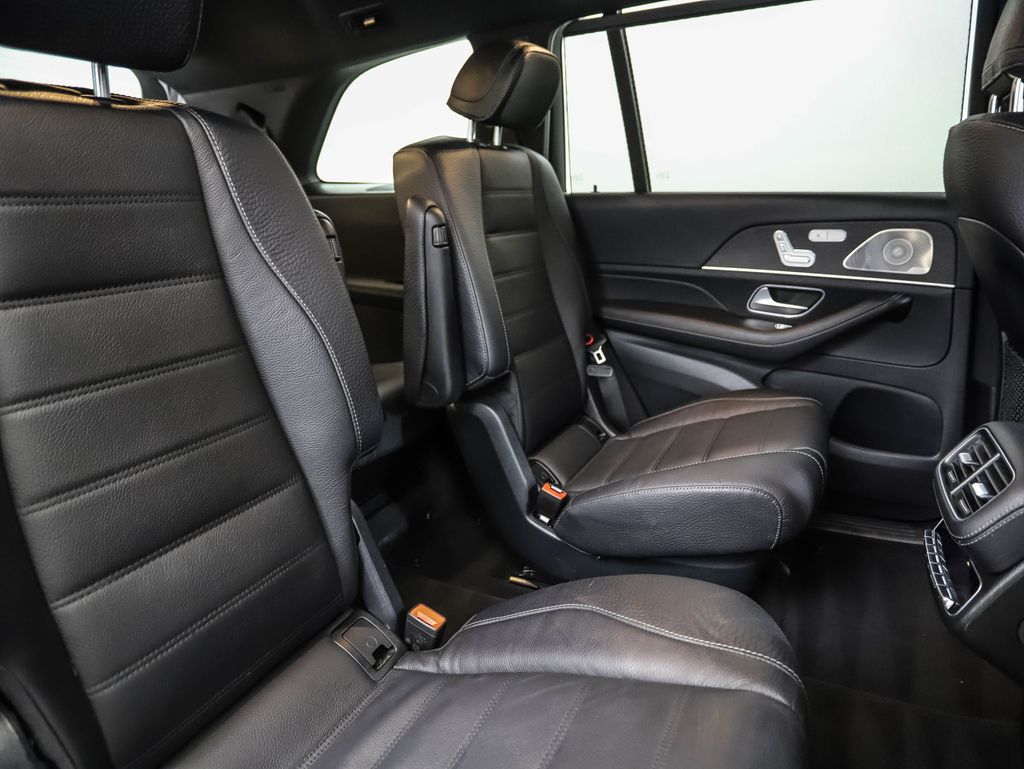 Thumbnail: 2023 Mercedes-Benz GLS - 28