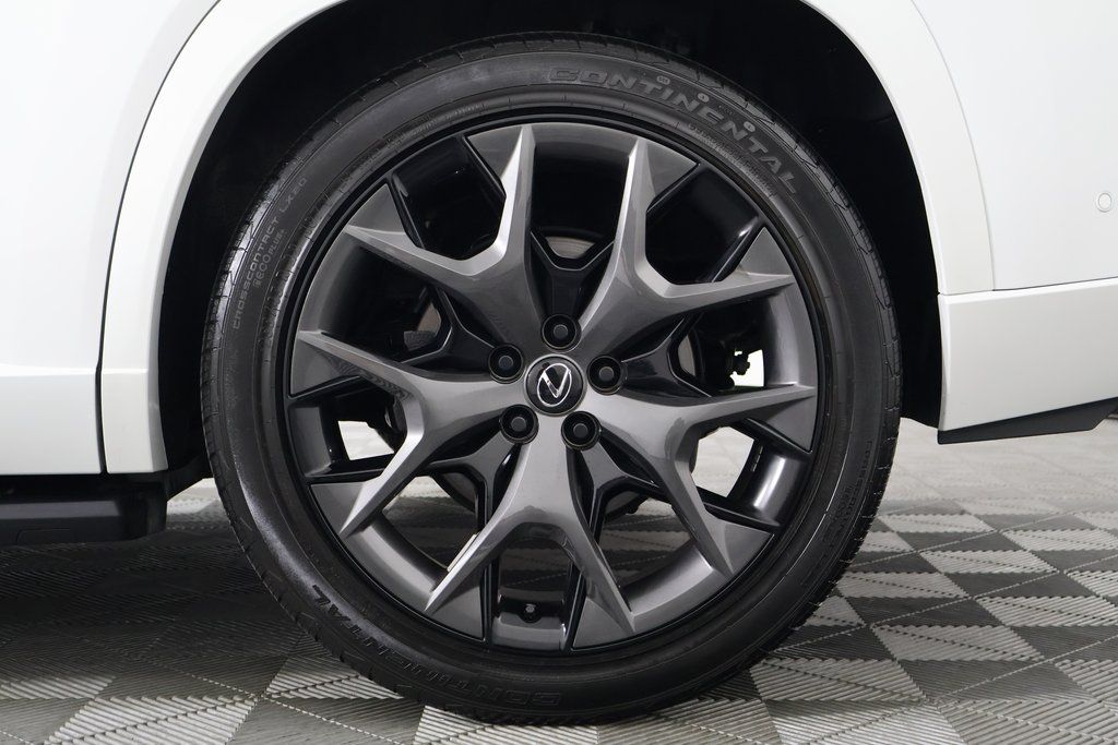 Thumbnail: 2025 Lexus TX - 17