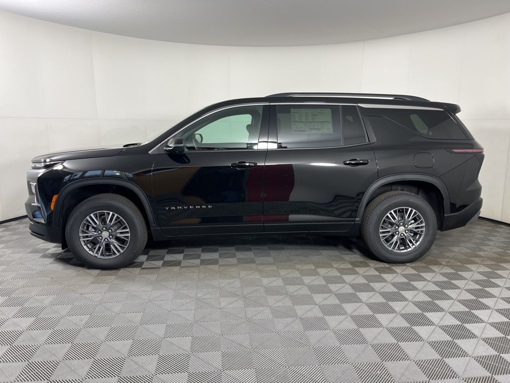 Thumbnail: 2026 Chevrolet Traverse - 2