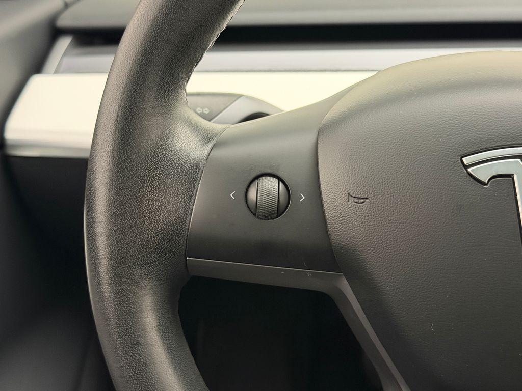 Thumbnail: 2020 Tesla Model 3 - 19