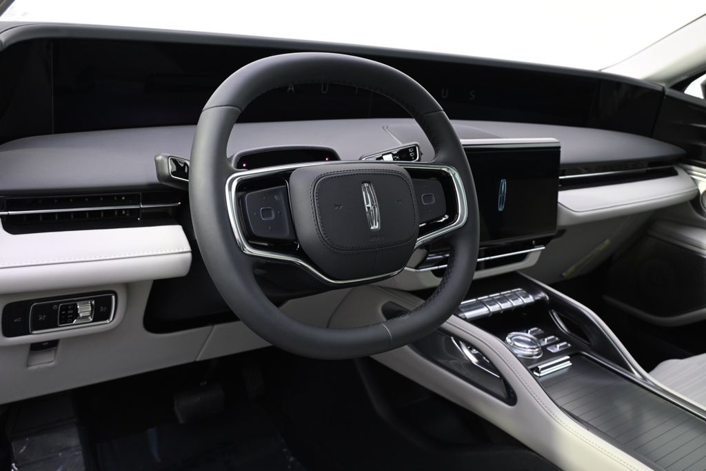 New 2026 Gray Lincoln Reserve image 11