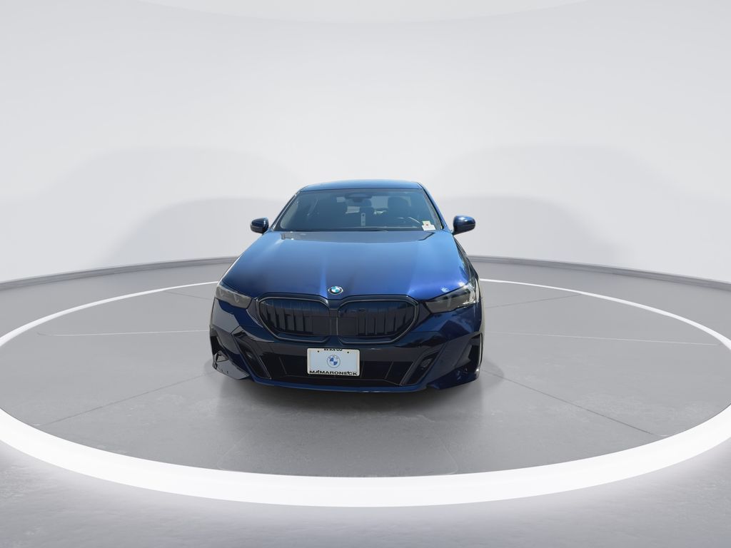 Thumbnail: 2026 BMW 5 Series - 3