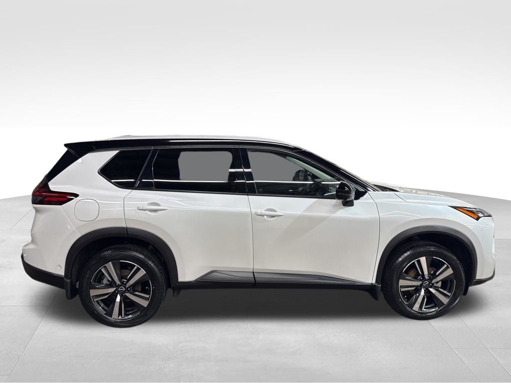 2025 Nissan Rogue SL White at South Hills Kia