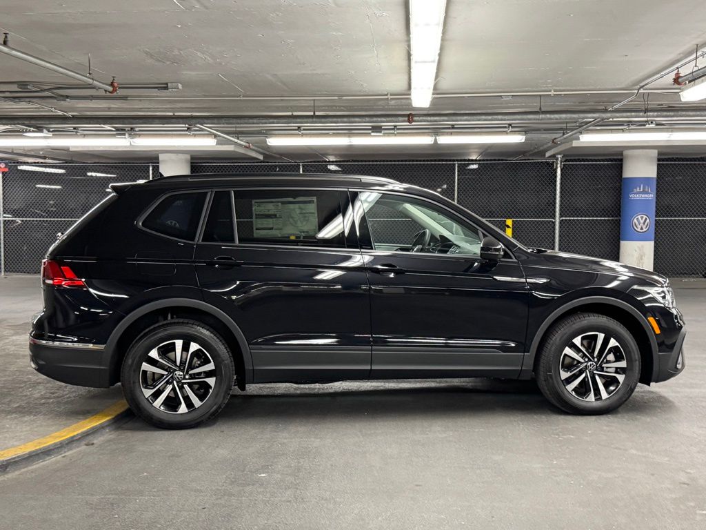 2024 Volkswagen Tiguan 2.0T S 33