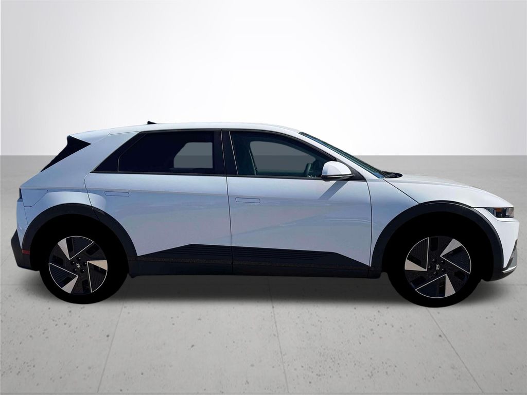 2026 Hyundai IONIQ 5 SE