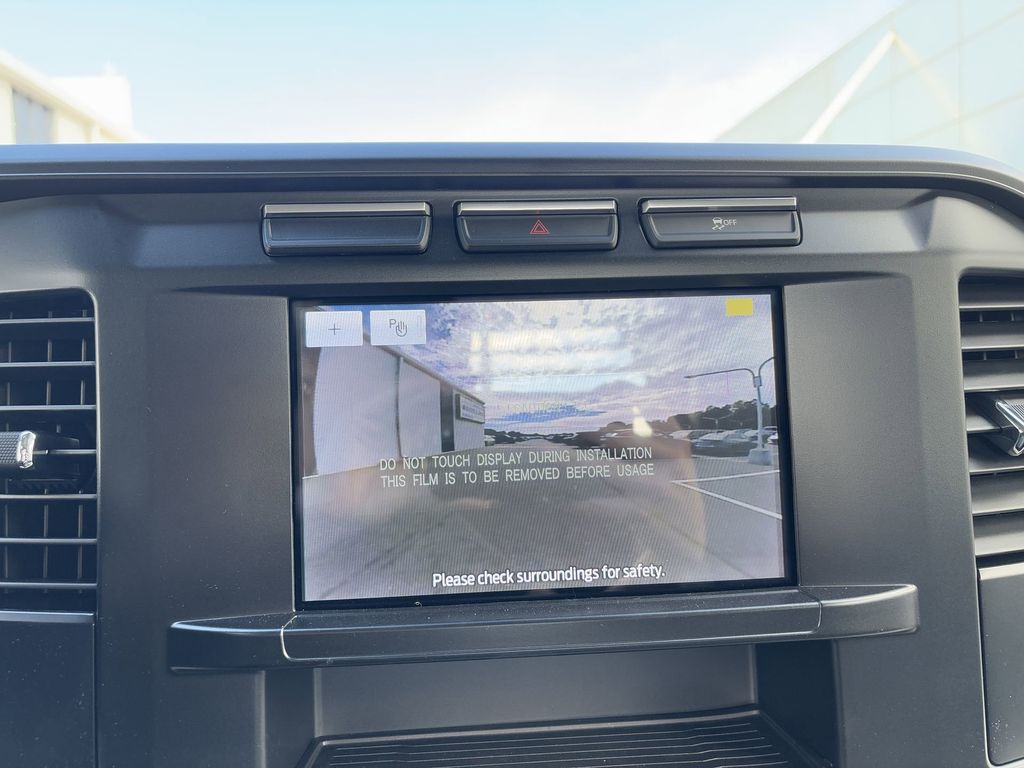 New 2024 Oxford White Ford F-350® XL image 24