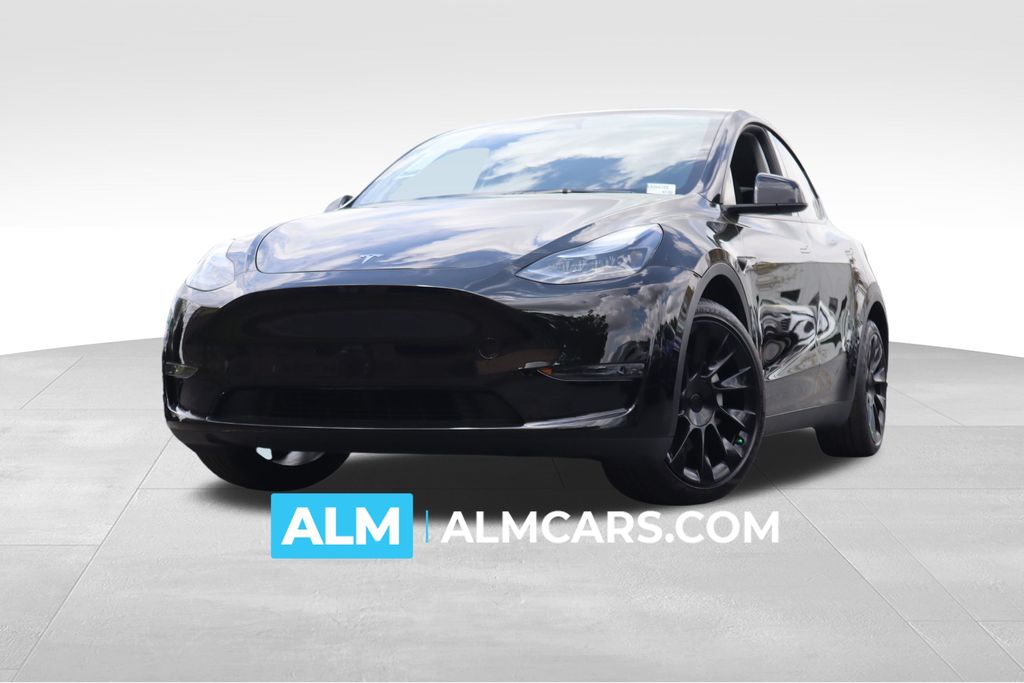 2025 Tesla Model Y Long Range Dual Motor All-Wheel Drive's photo
