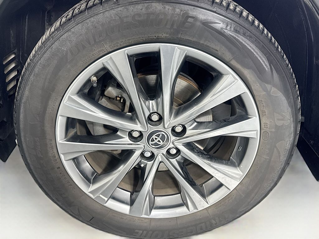 Used Car 2018 Toyota Rav4  For Sale Under $25,000 In Austin, Texas