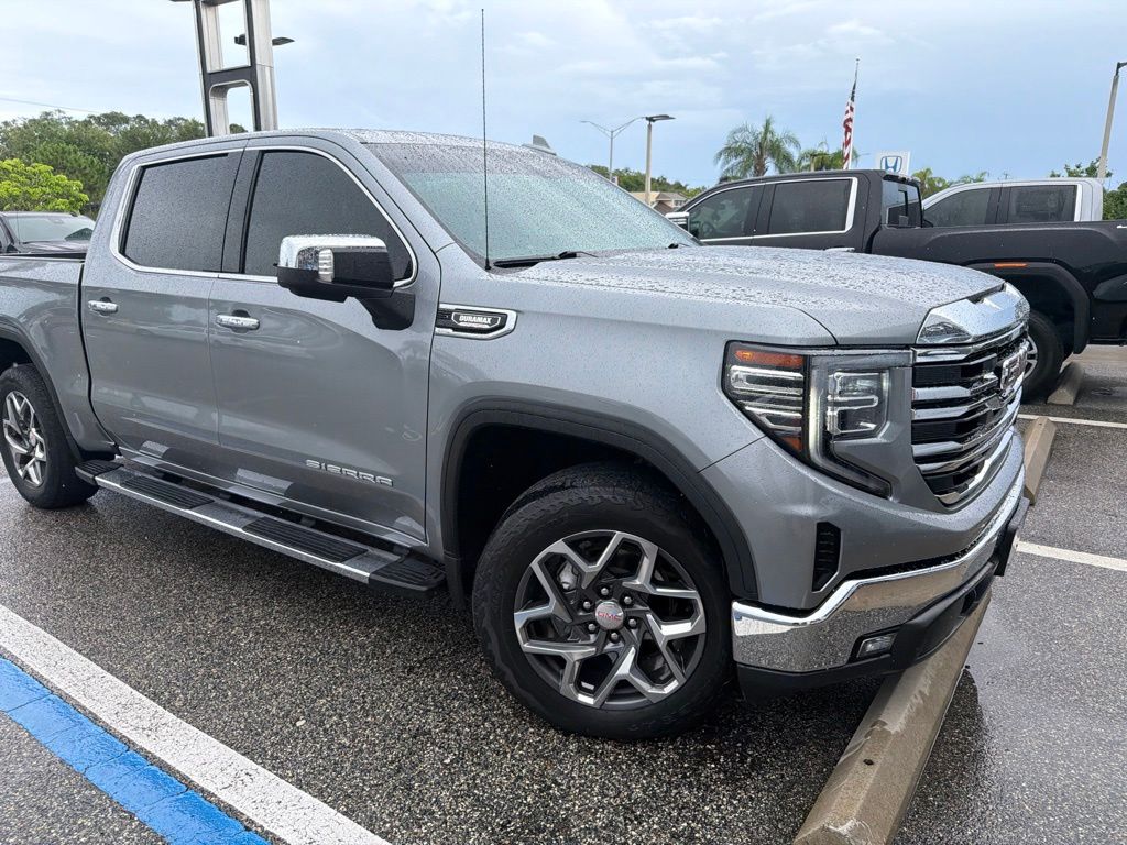 2023 GMC Sierra 1500 SLT Crew Cab 4WD