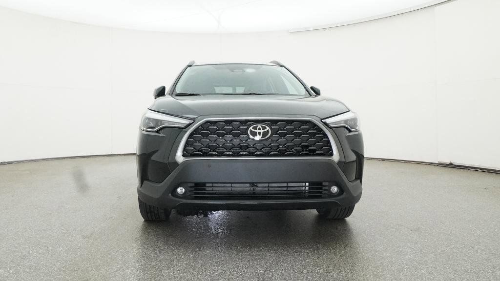 2025 Toyota Corolla Cross XLE 8