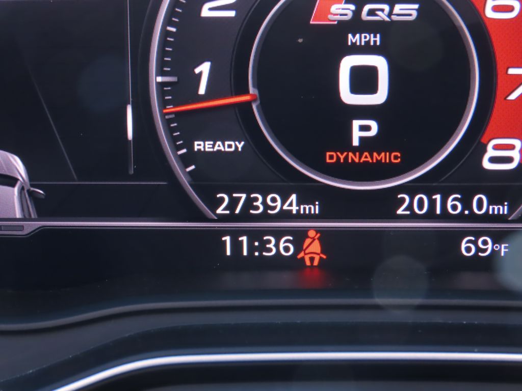 Thumbnail: 2020 Audi SQ5 - 20