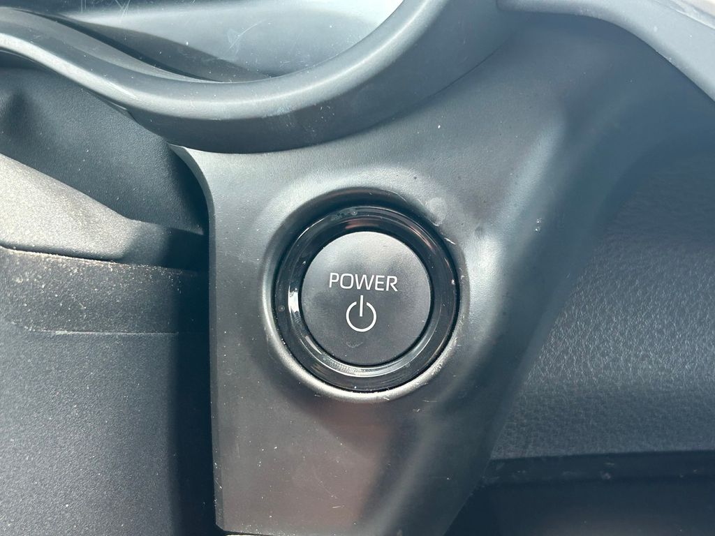 Used 2025 Toyota Sienna Van