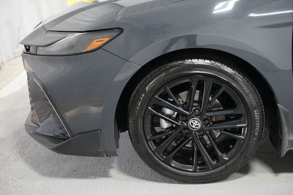 Thumbnail: 2025 Toyota Camry - 5