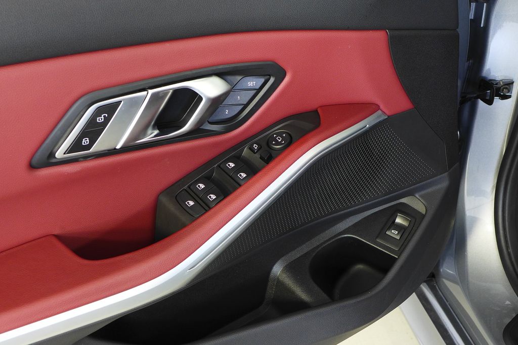 Thumbnail: 2023 BMW 3 Series - 12