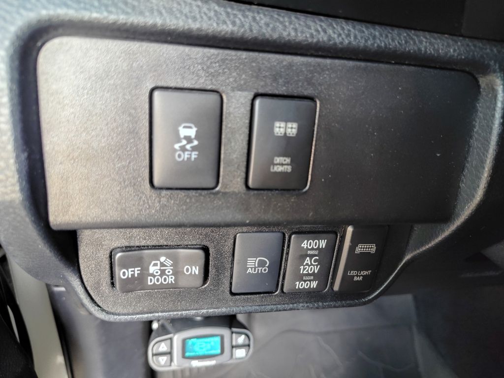 Used Car 2021 Toyota Tacoma  Trd Off-road For Sale Under $40,000 In Austin, Texas