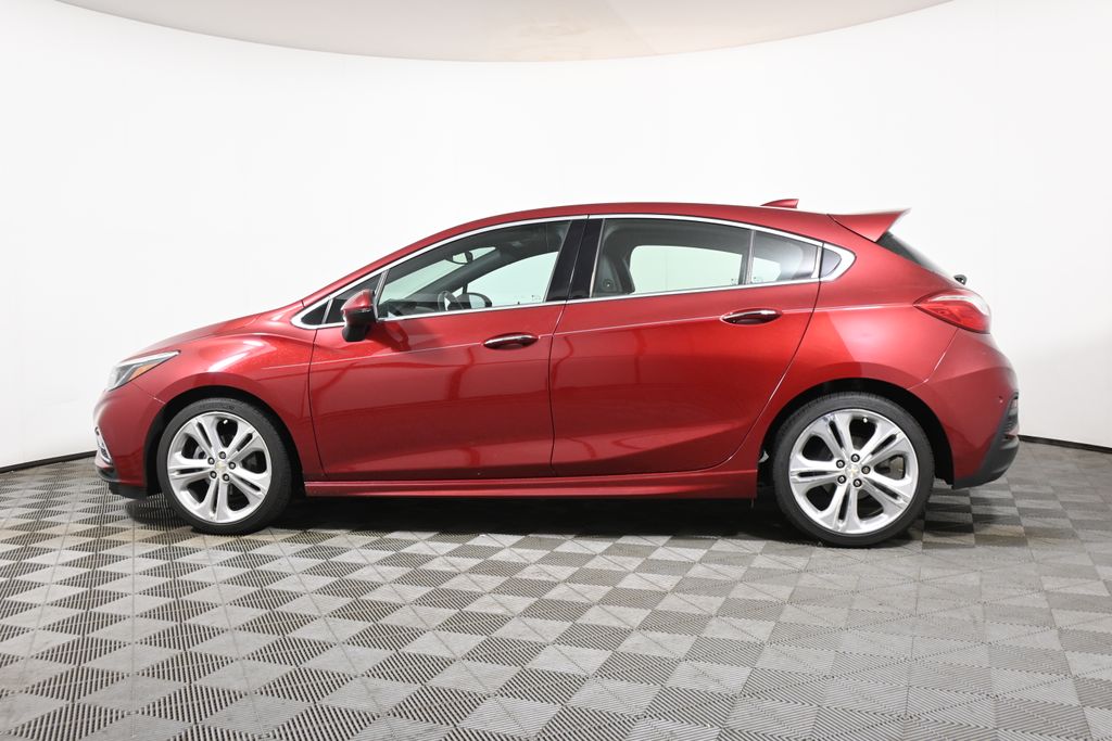Thumbnail: 2017 Chevrolet Cruze - 2