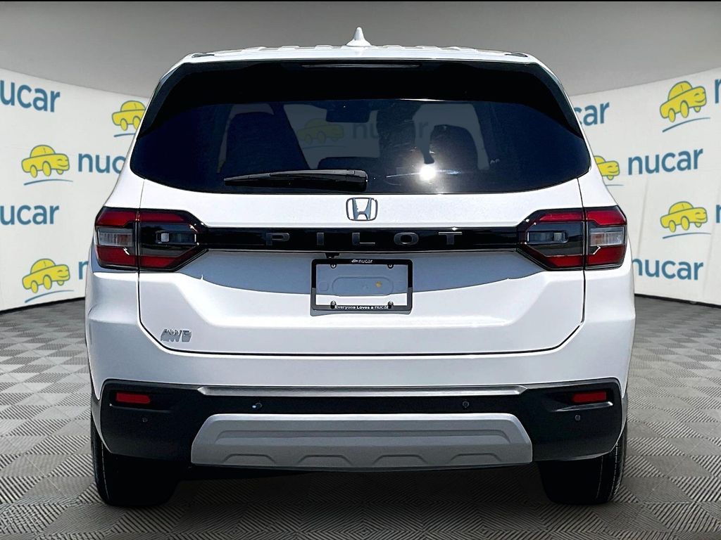 2025 Honda Pilot — photo 5