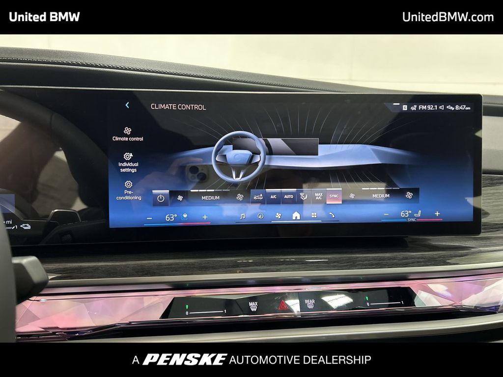 Thumbnail: 2026 BMW 7 Series - 19