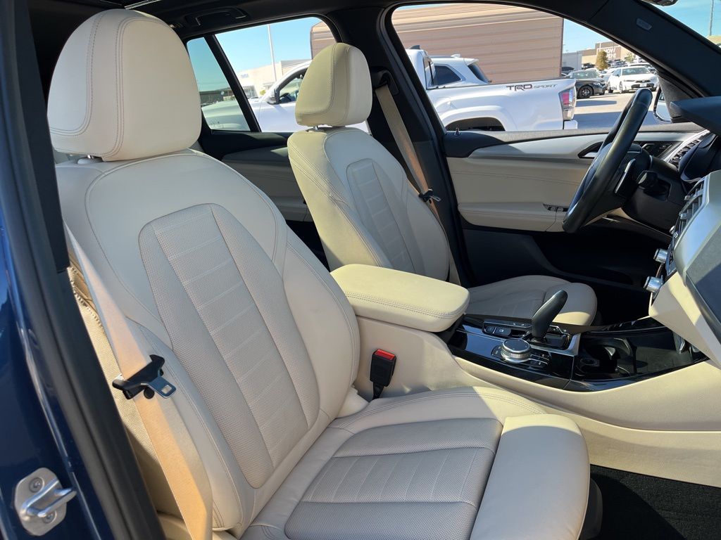 Thumbnail: 2021 BMW X3 - 29