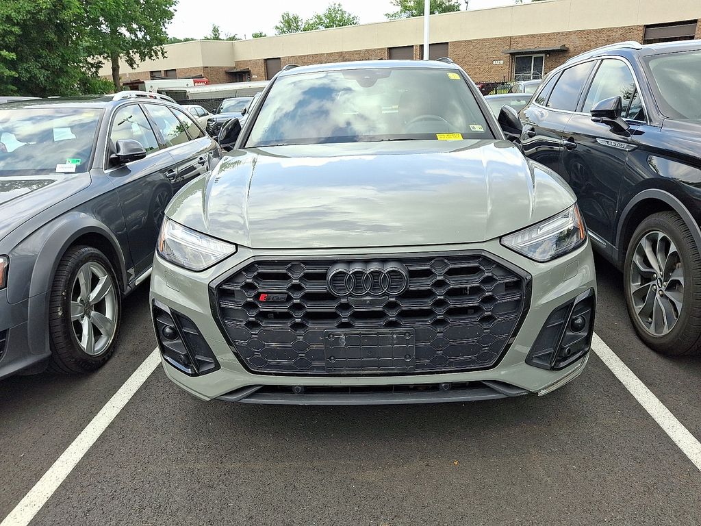 2022 Audi SQ5 Prestige 2