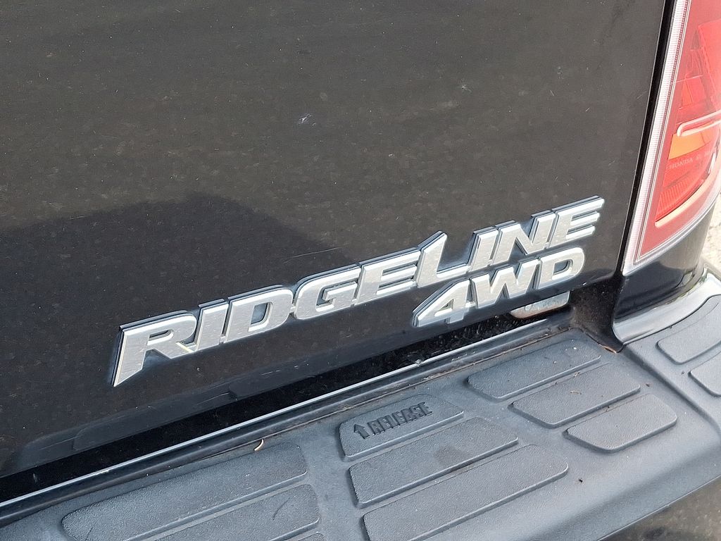Thumbnail: 2010 Honda Ridgeline - 30