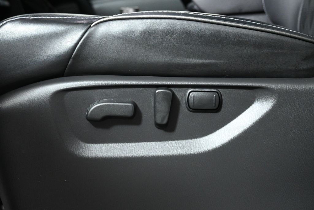 2023 INFINITI QX80 Sensory 26