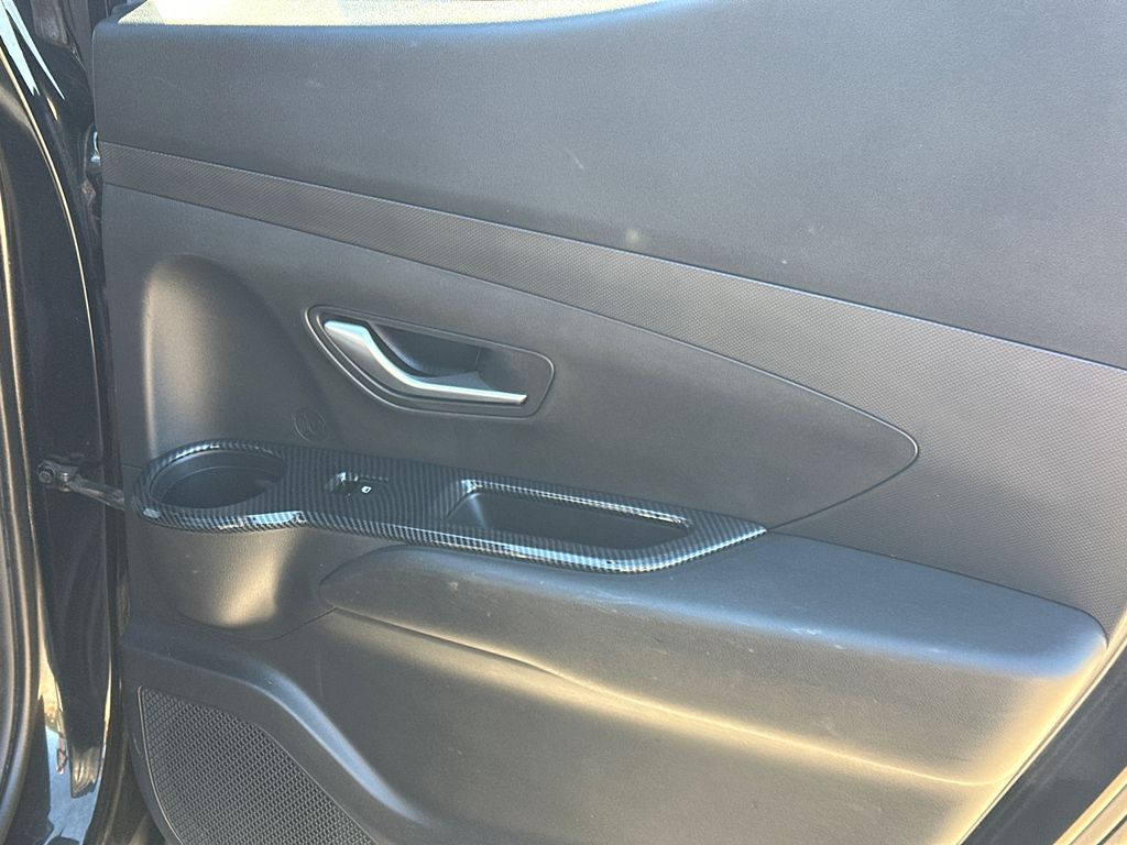Used 2022 Black Hyundai SEL image 16