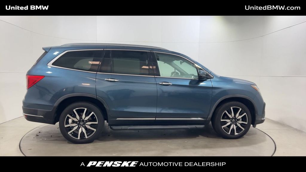 Thumbnail: 2019 Honda Pilot - 9