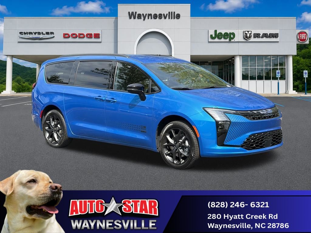 2027 Chrysler Pacifica Select
