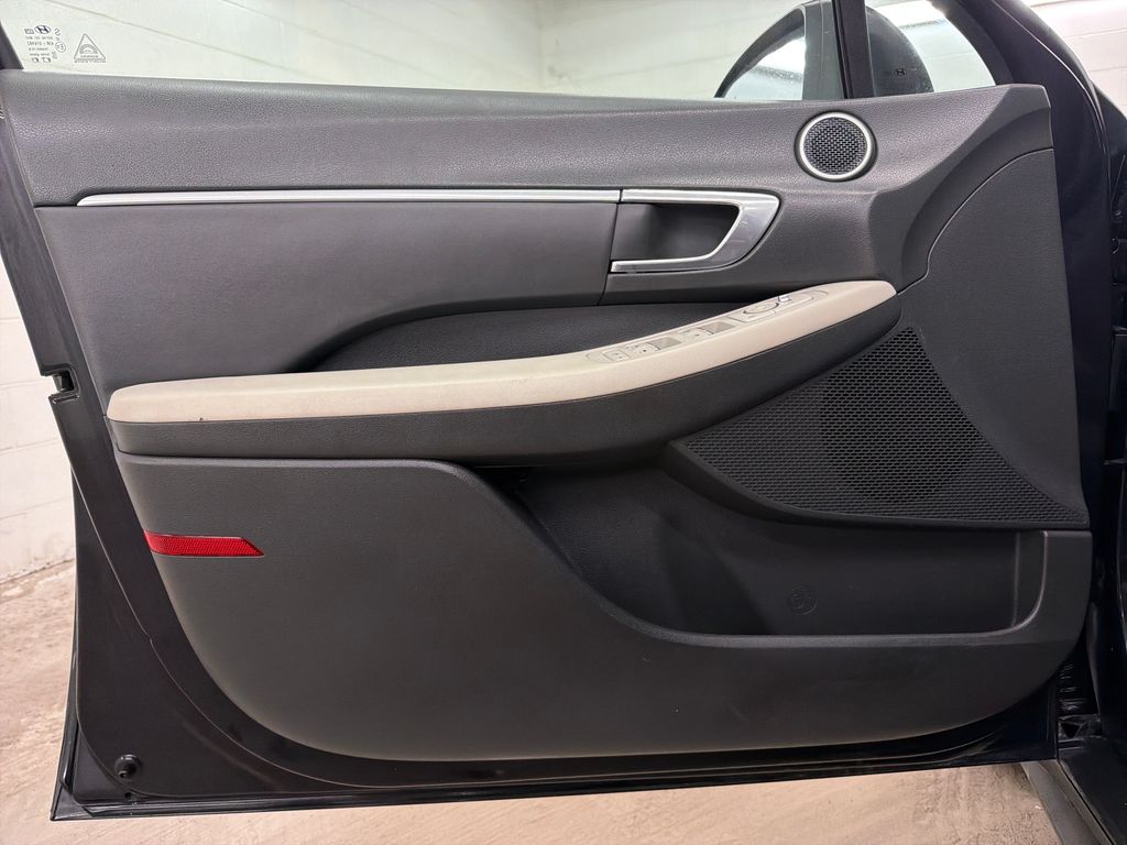 Certified Used 2023 Blue Hyundai SEL image 16