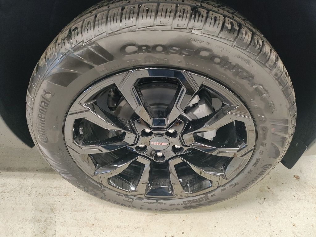 New 2026 Silver GMC Elevation image 4