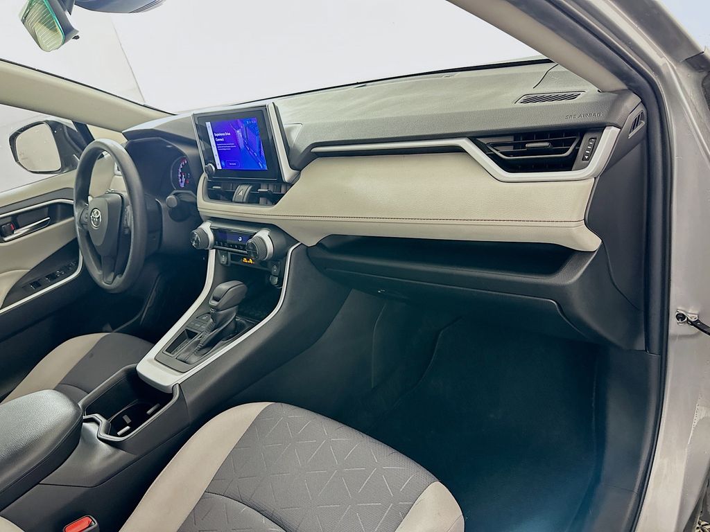 Thumbnail: 2023 Toyota RAV4 - 29