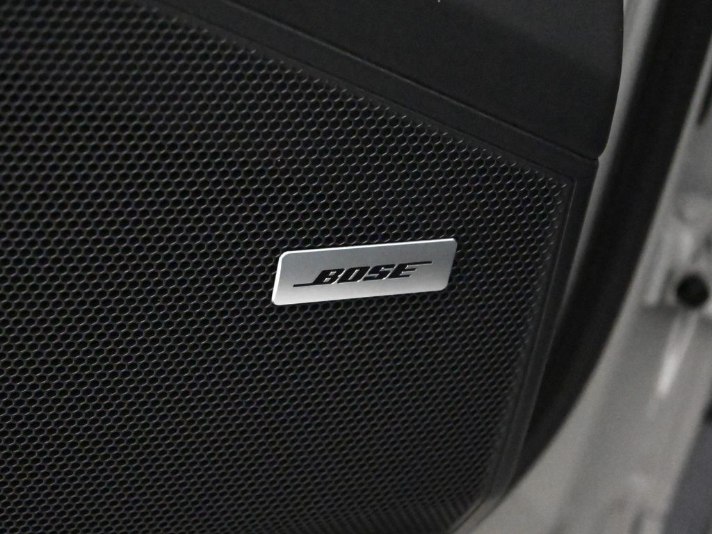 Thumbnail: 2026 Porsche Cayenne - 32