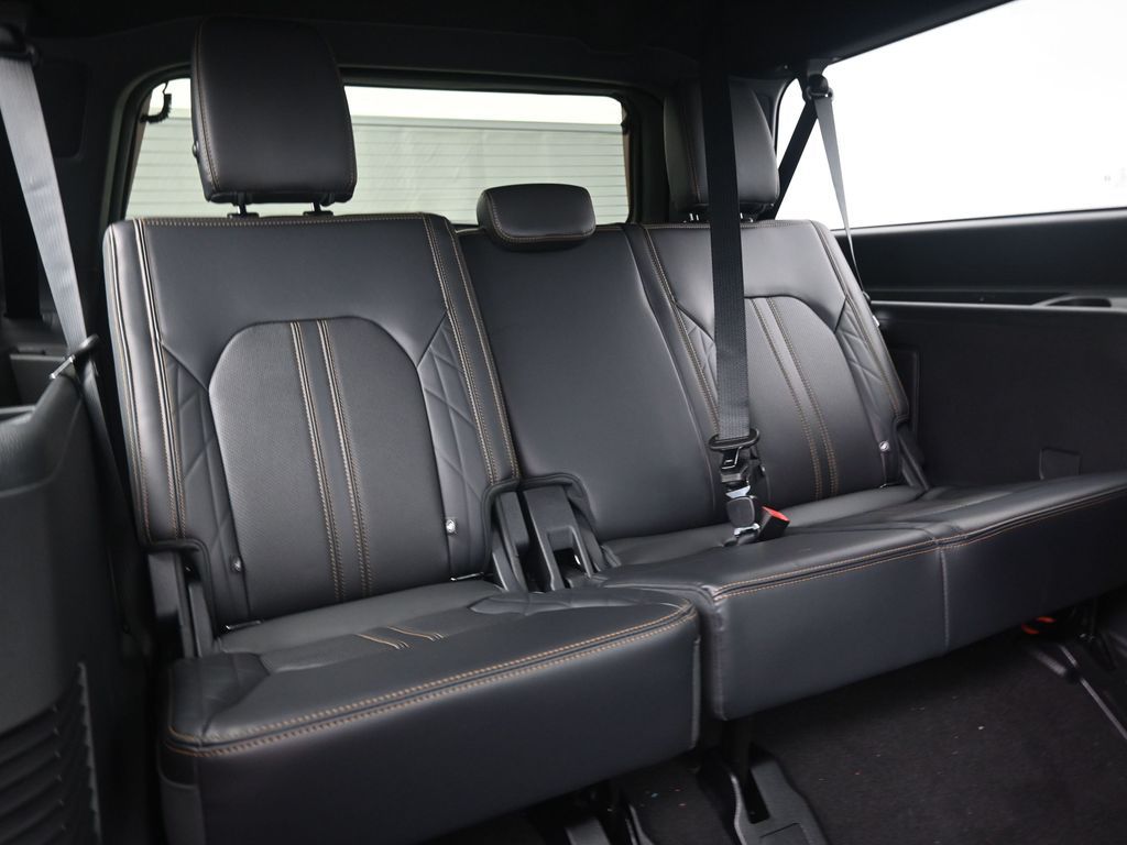 2024 Ford Expedition MAX Platinum
