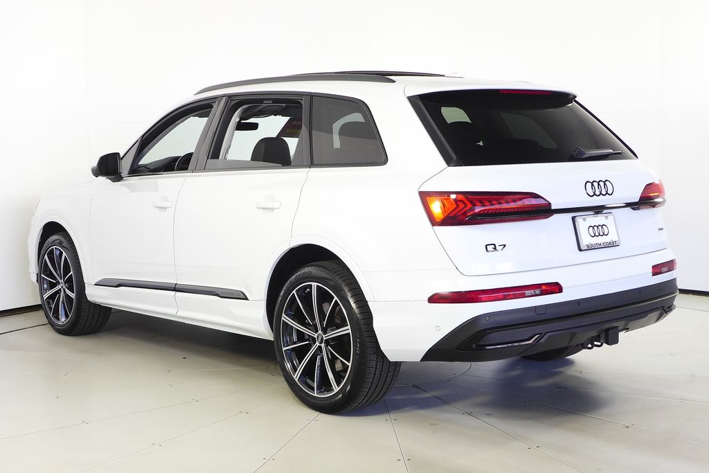 Thumbnail: 2023 Audi Q7 - 9