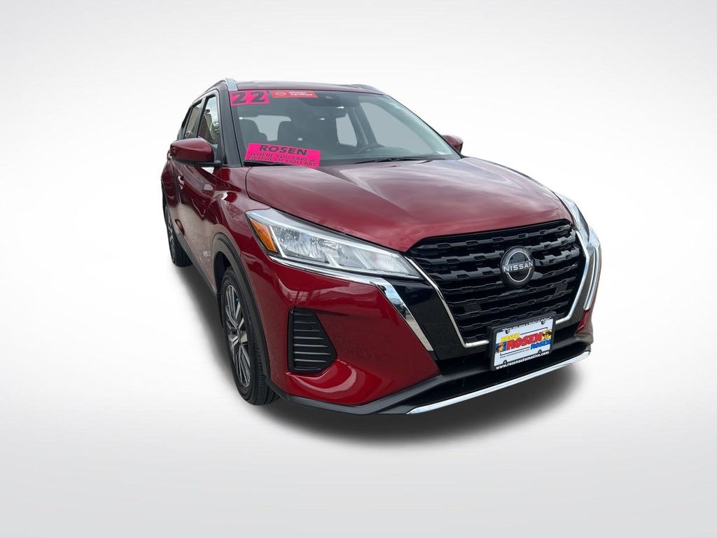 2022 Nissan Kicks SV photo