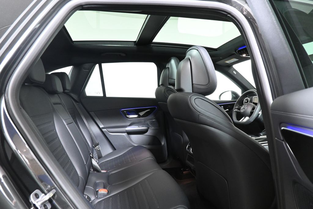 2025 Mercedes-Benz GLC 300 19