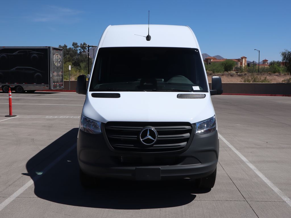 Thumbnail: 2025 Mercedes-Benz Sprinter - 2