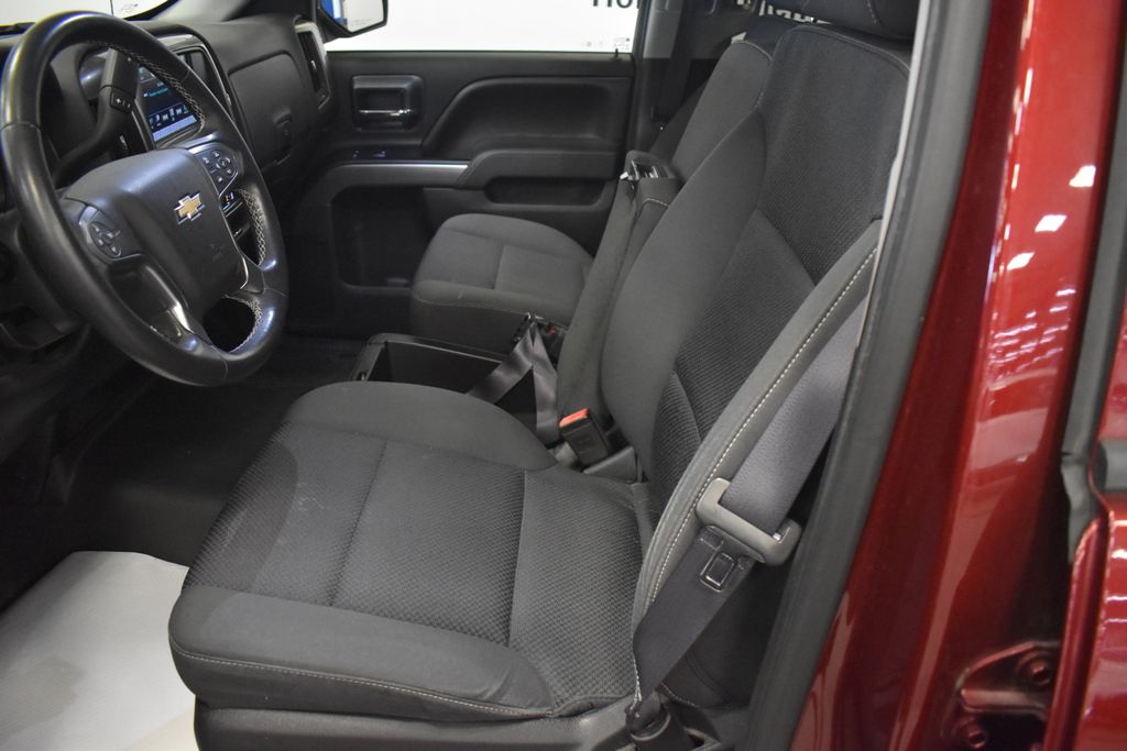 Thumbnail: 2017 Chevrolet Silverado 1500 - 6