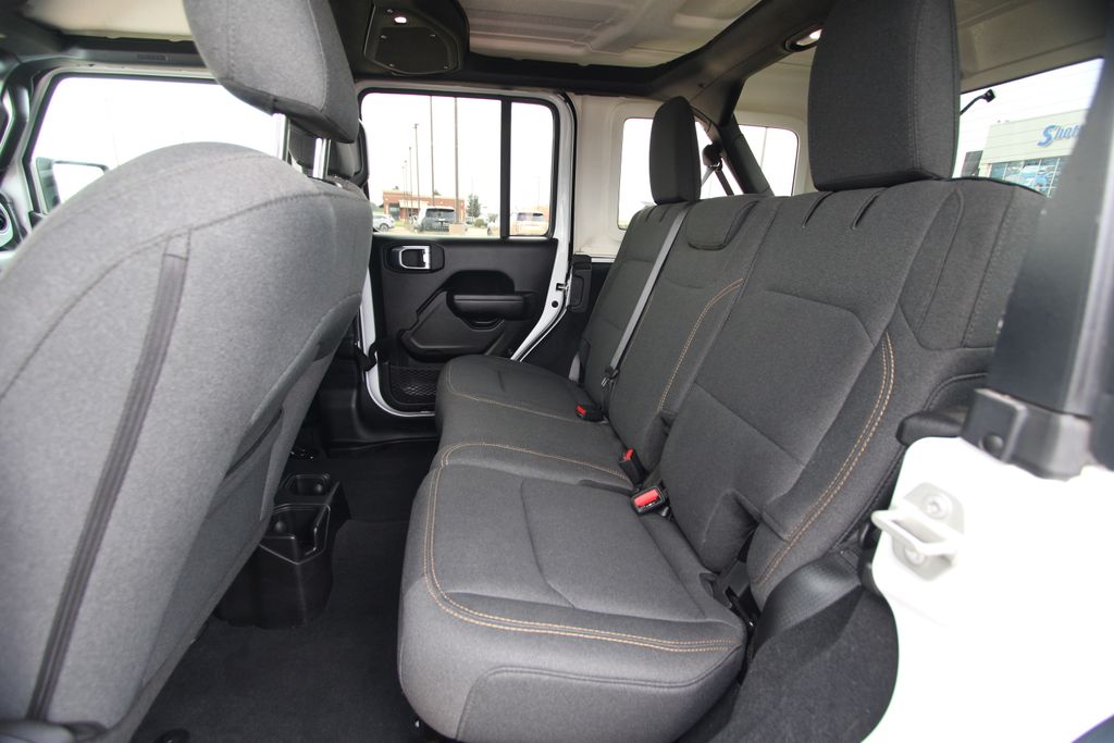 Used 2024 Jeep Wrangler SUV
