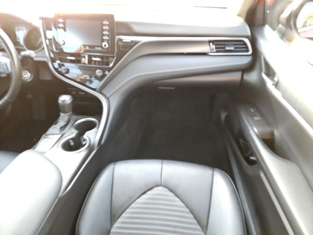 2023 Toyota Camry SE FWD Sedan