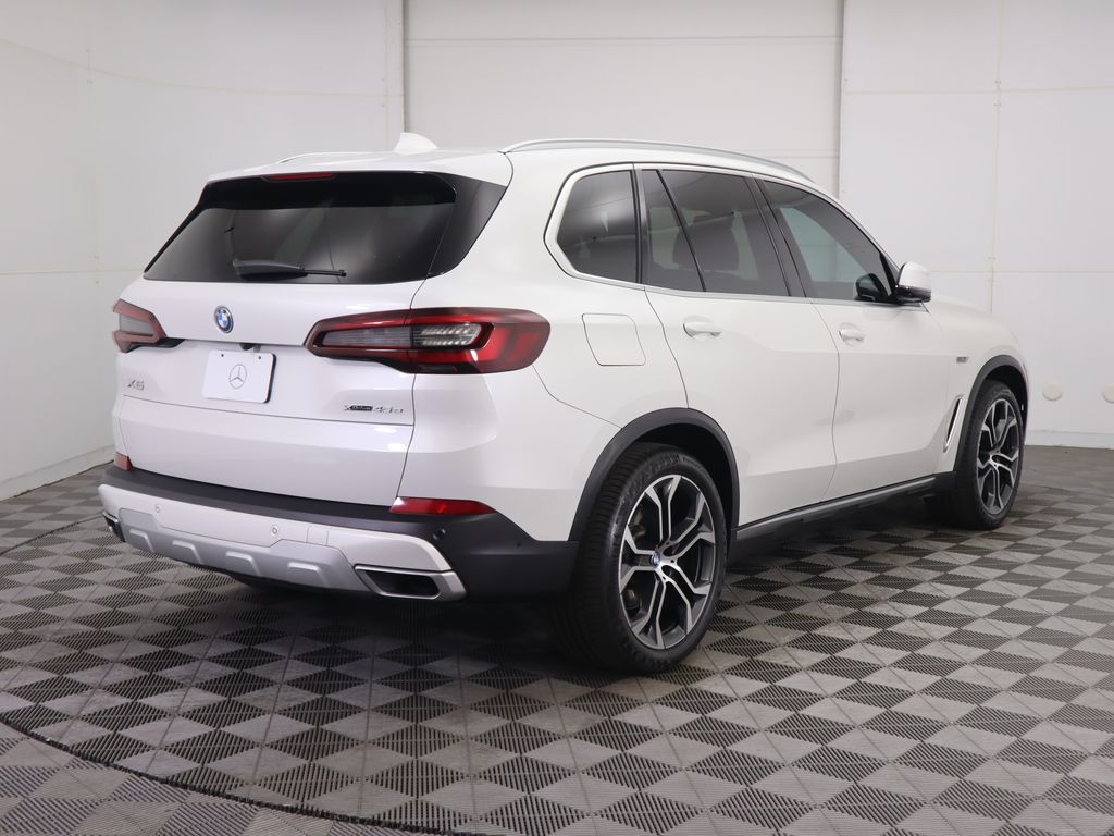 Thumbnail: 2022 BMW X5 - 5