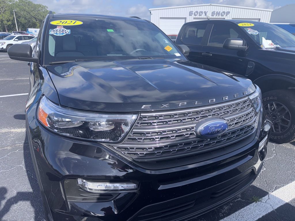 Agate Black Metallic 2021 Ford Explorer XLT RWD SUV / Crossover Rear-Wheel Drive Automatic
