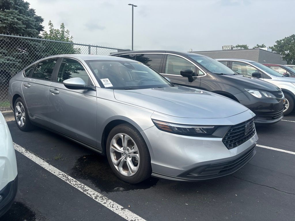 Solar Silver Metallic 2025 Honda Accord Sedan Front-Wheel Drive Continuously Variable Transmission