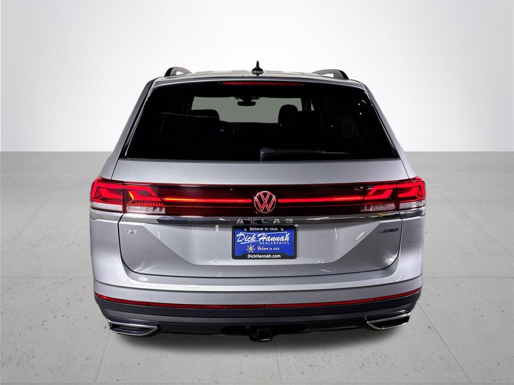 2025 Volkswagen Atlas 2.0T SE w/Technology