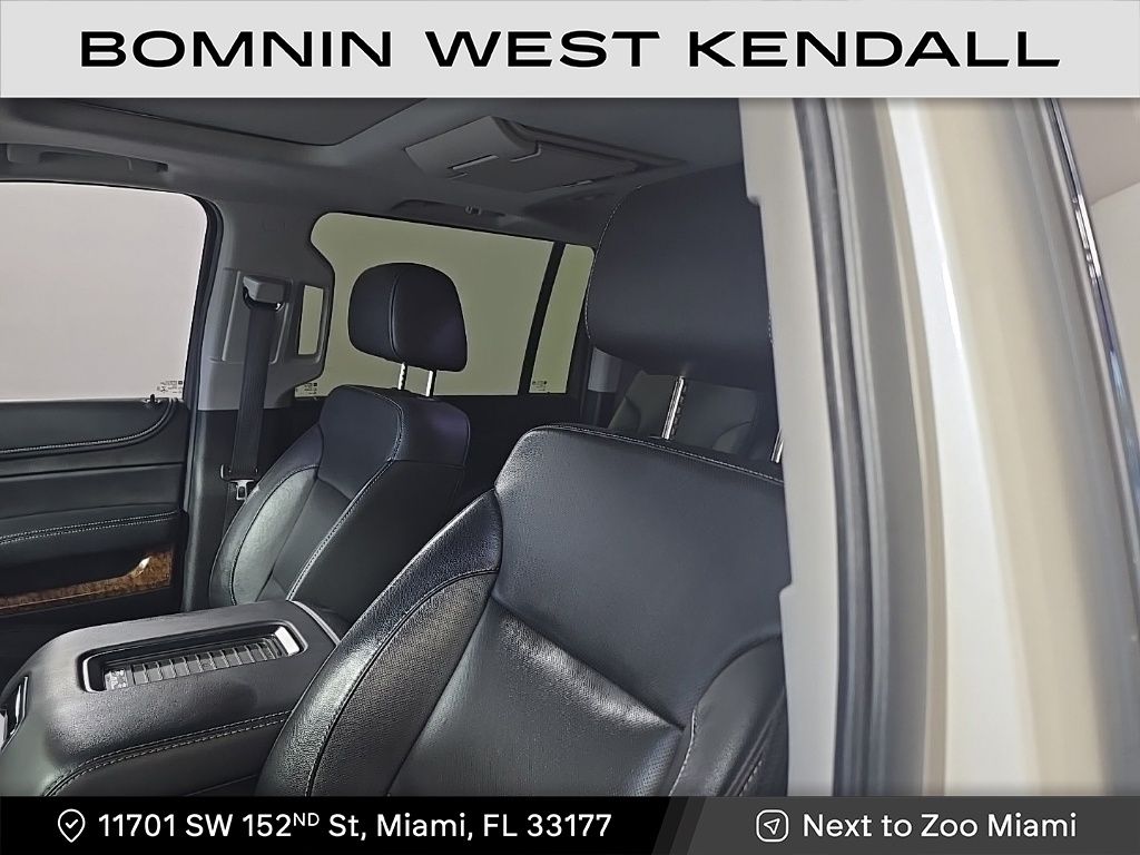 2020 Chevrolet Suburban Premier photo
