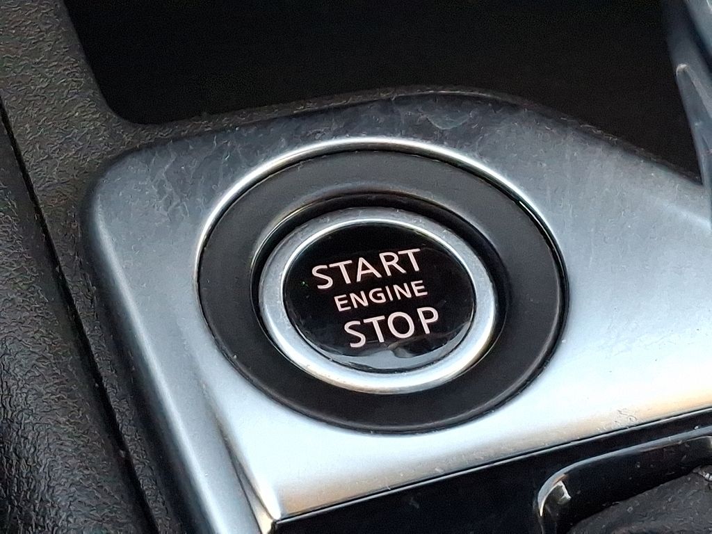 Thumbnail: 2020 Nissan Sentra - 24