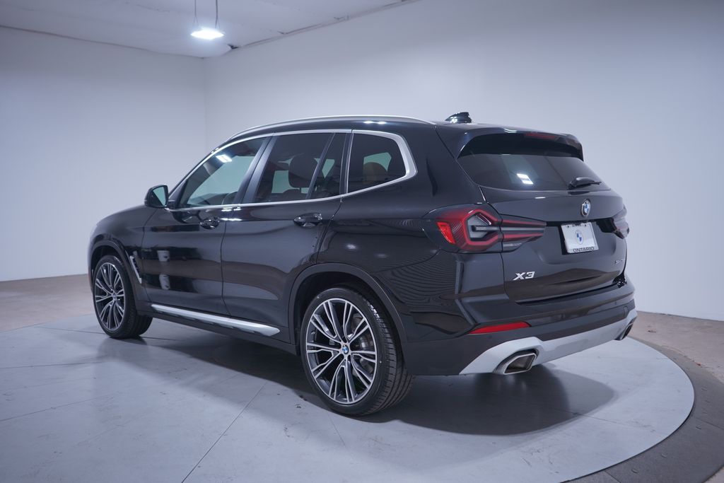 Thumbnail: 2022 BMW X3 - 3