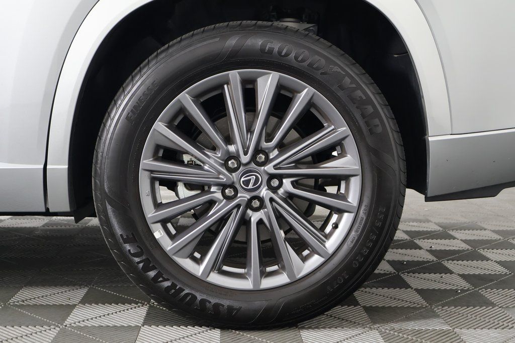 Thumbnail: 2025 Lexus TX - 17